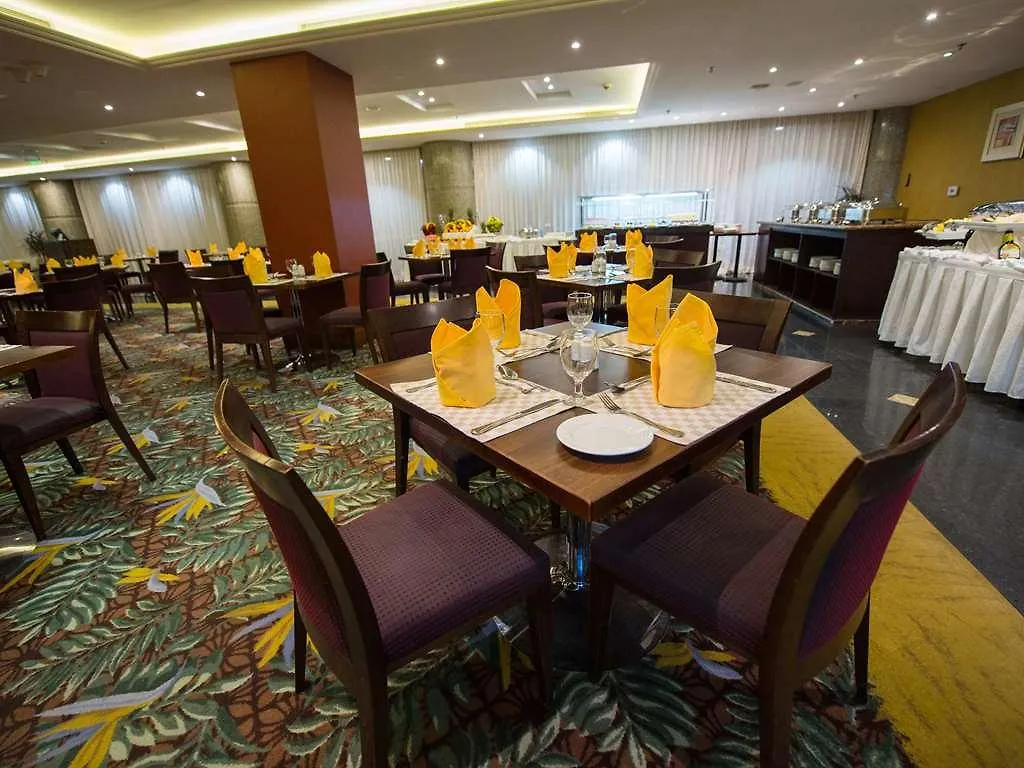 Mercure Jeddah Al Hamra Hotel