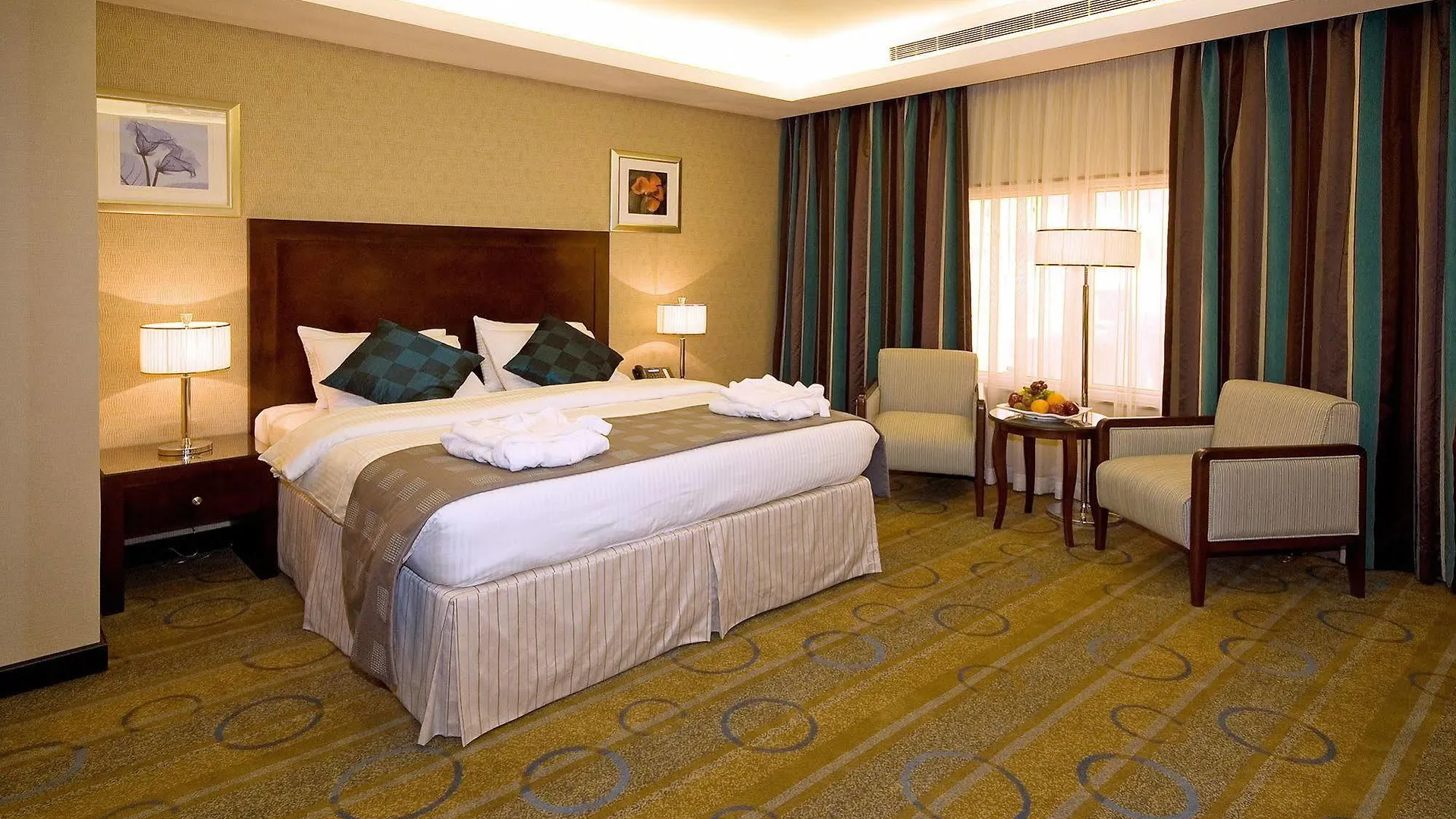 Mercure Jeddah Al Hamra Hotel