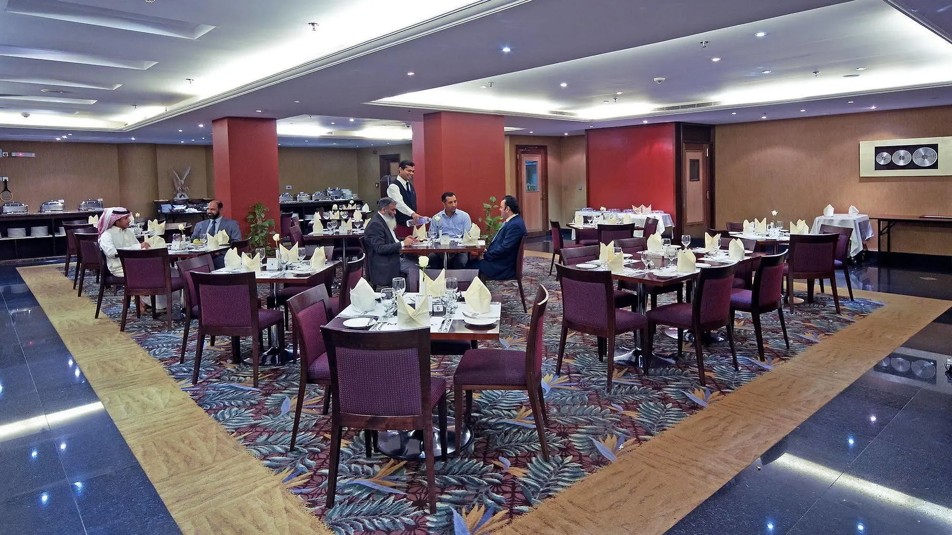 Mercure Jeddah Al Hamra Hotel